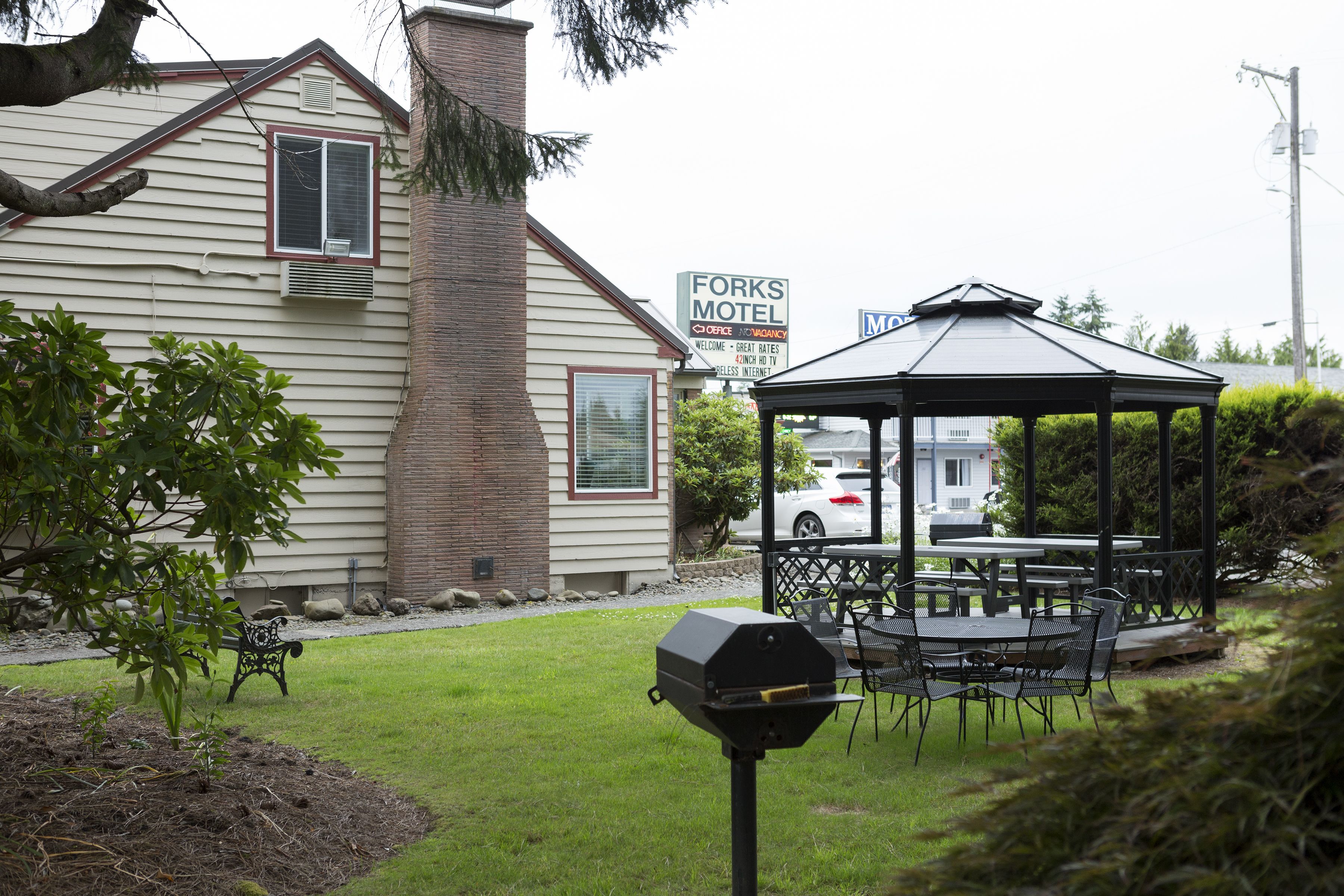Forks Motel