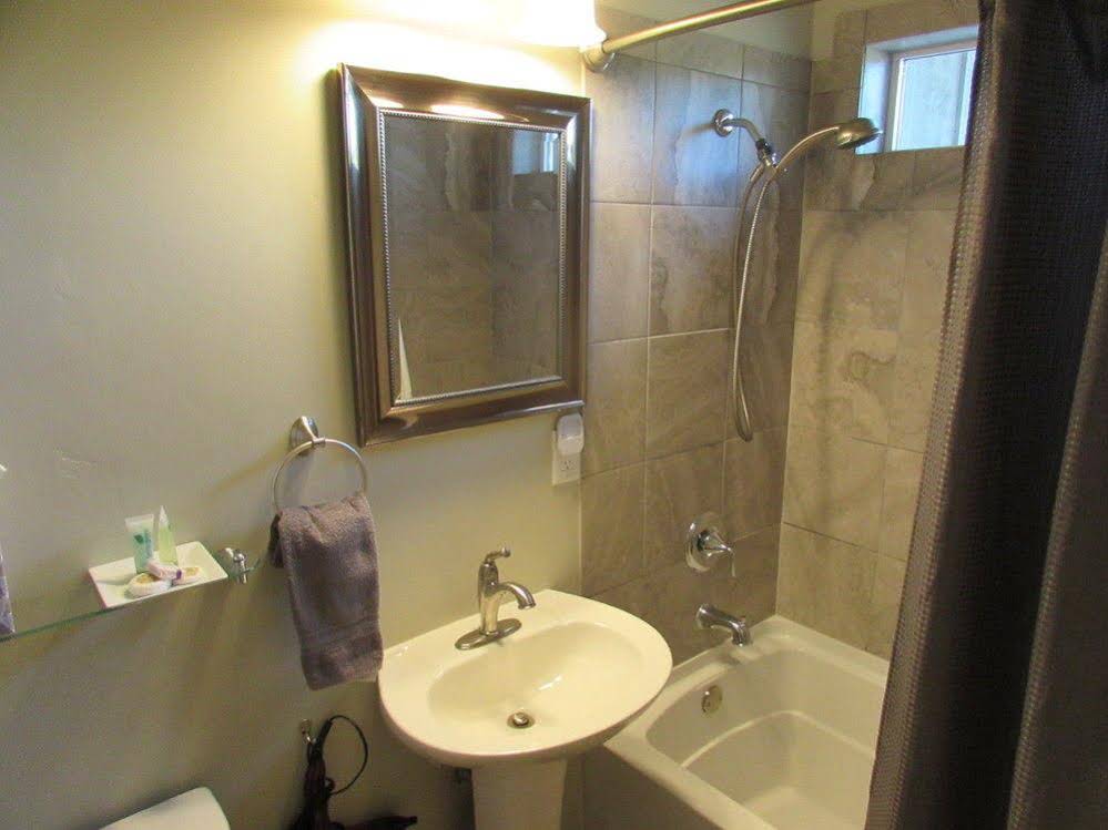 Friday Harbor Grand B&b