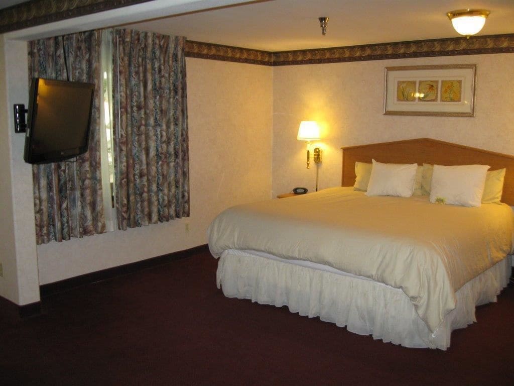 Friday Harbor Suites