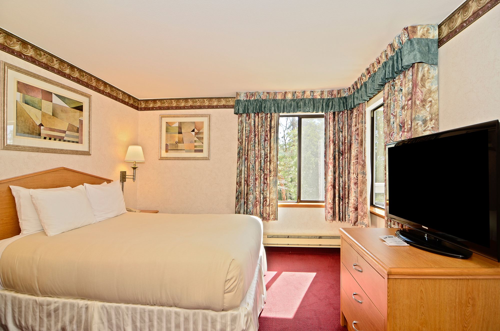 Friday Harbor Suites