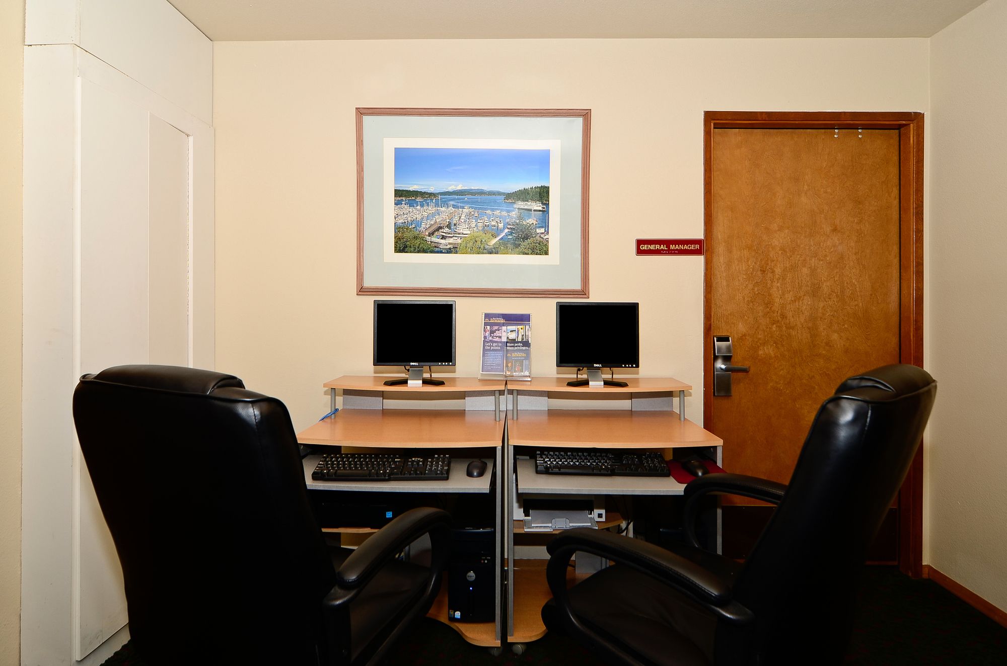 Friday Harbor Suites
