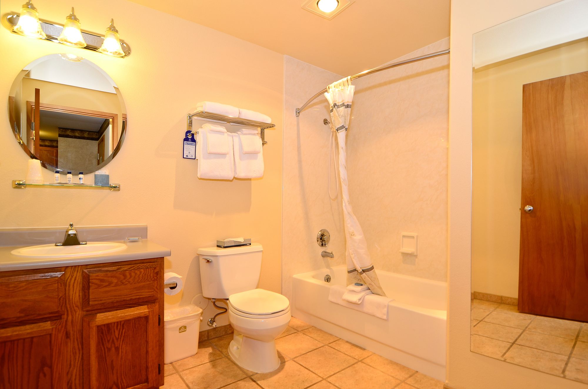 Friday Harbor Suites