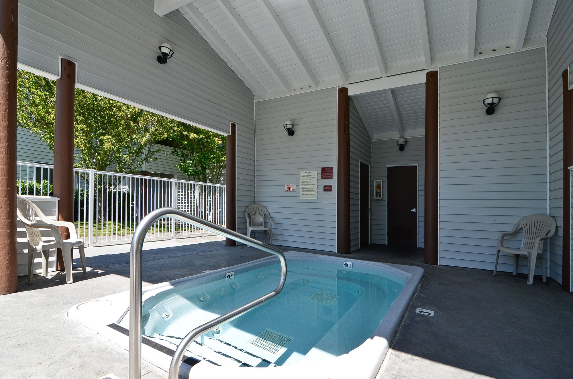 Friday Harbor Suites