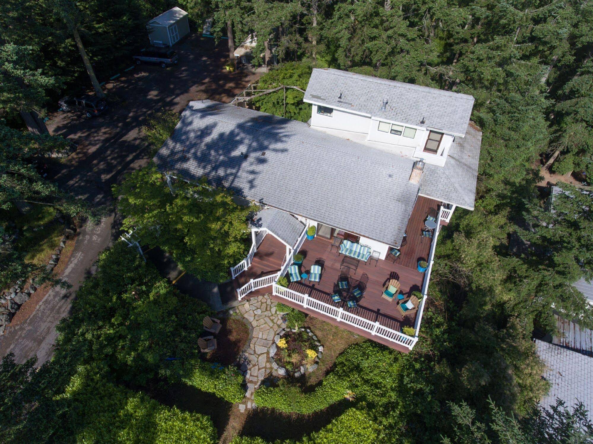 Hillside House Bed & Breakfast