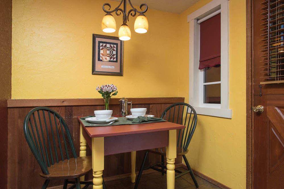 Tucker House Inn & Harrison House Suites