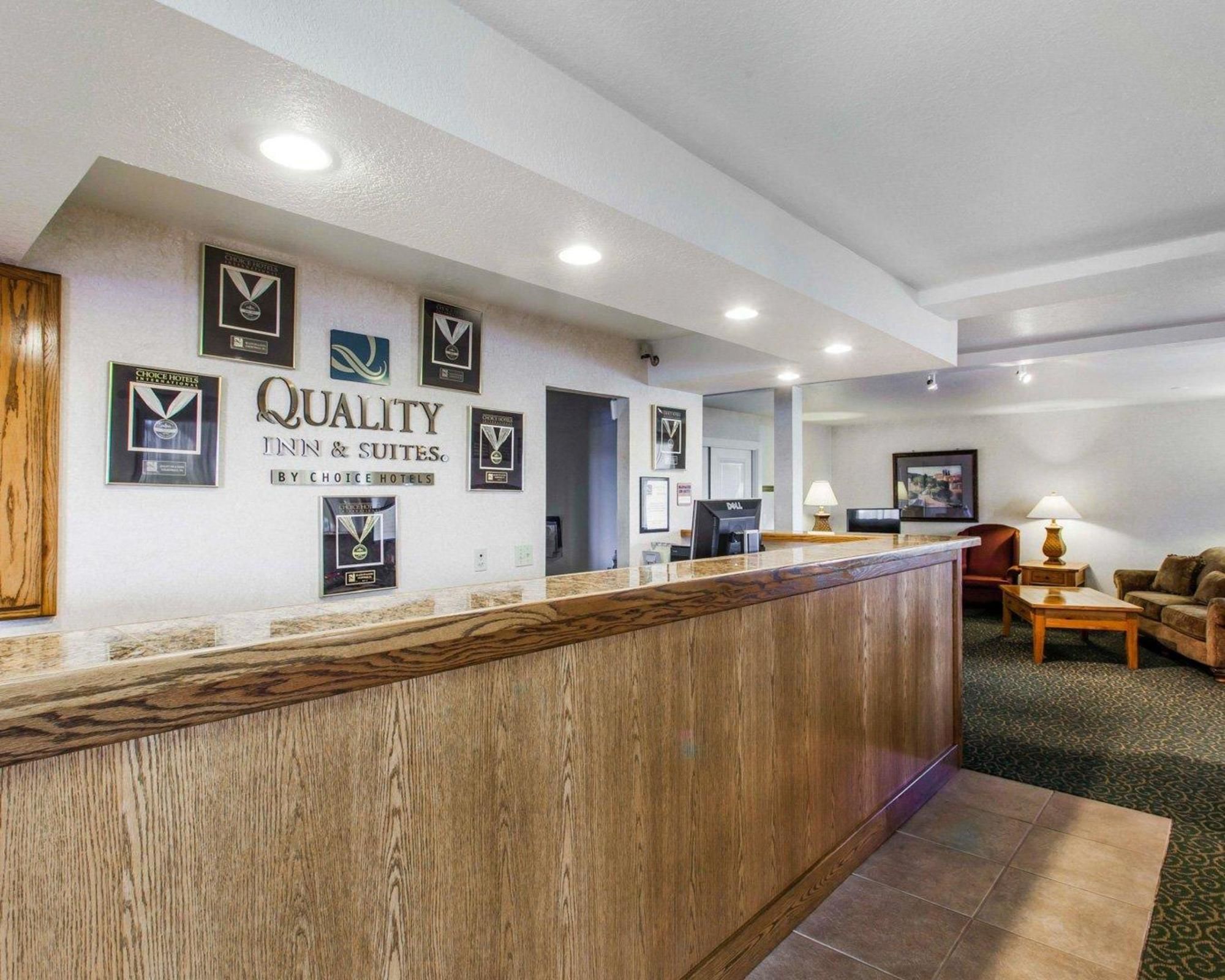 Quality Inn & Suites