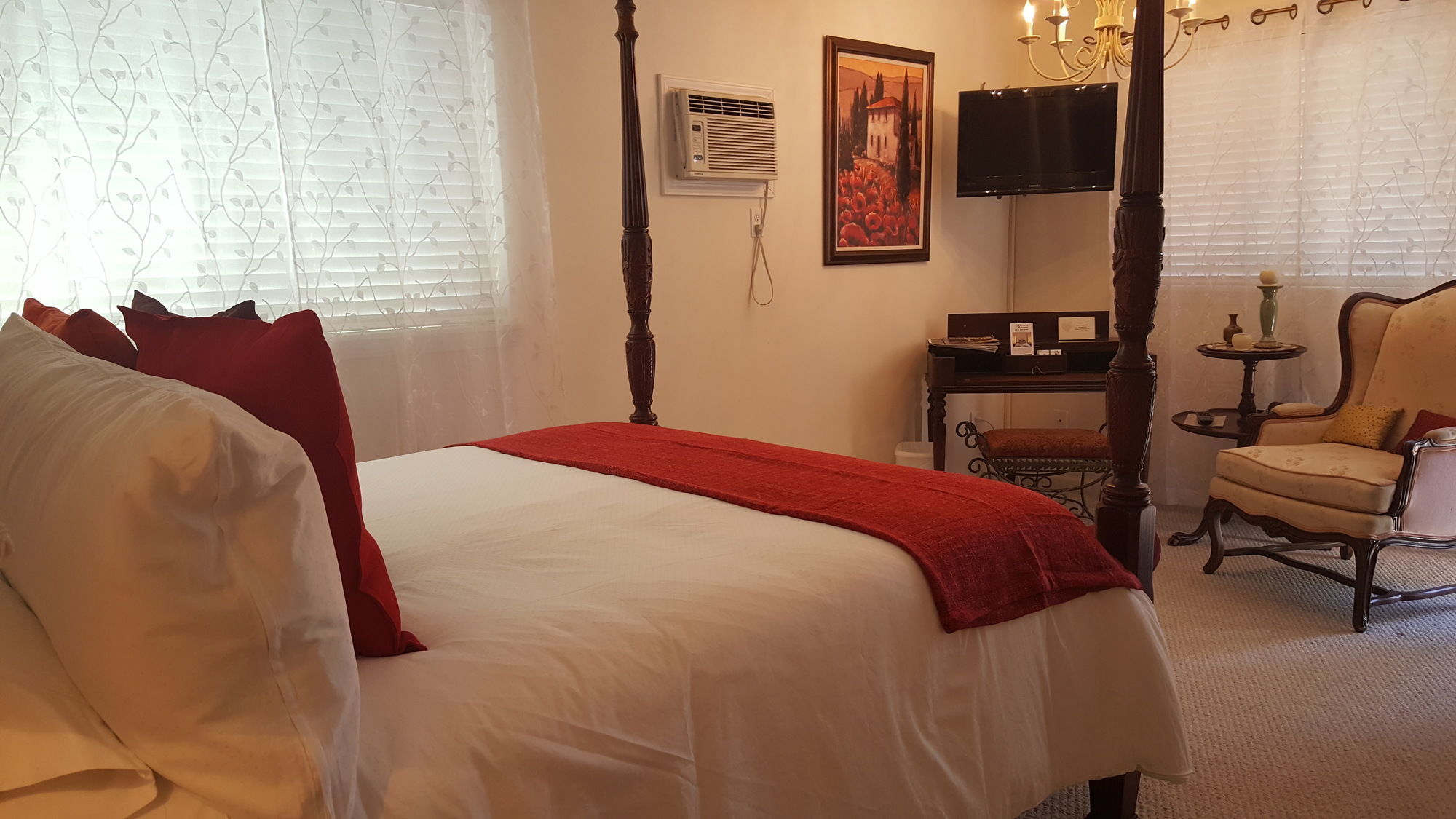 Husum's Riverside Bed And Breakfast