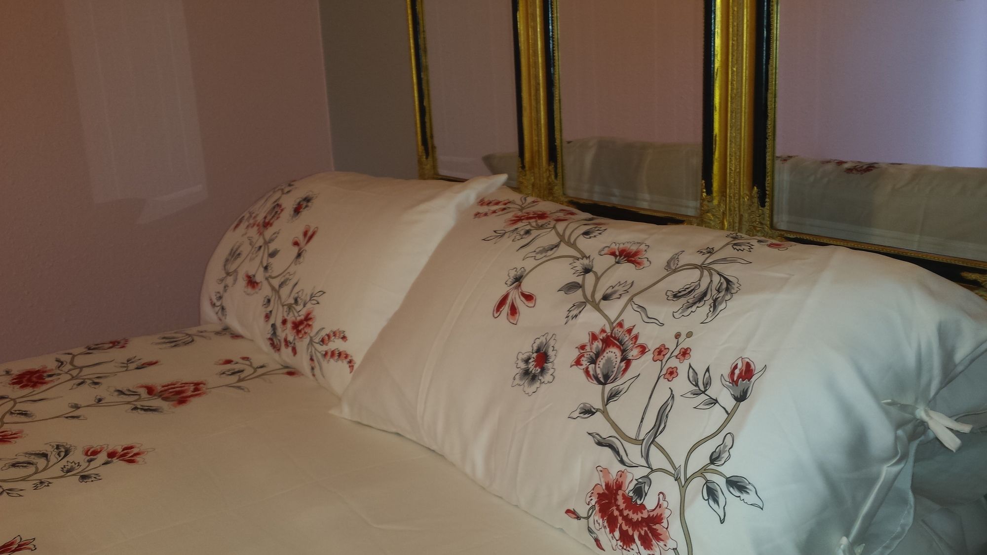 Husum's Riverside Bed And Breakfast