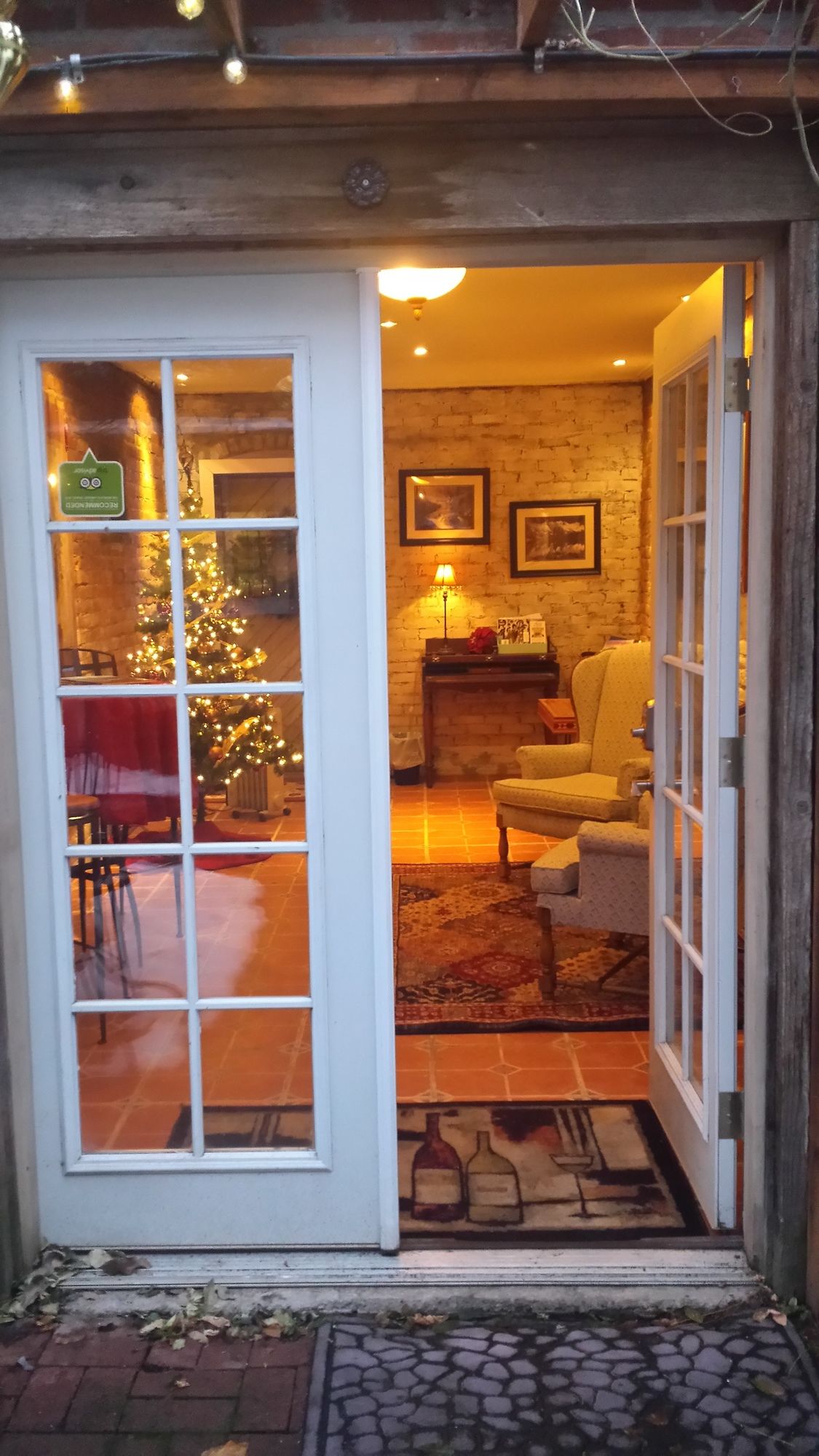 Husum's Riverside Bed And Breakfast
