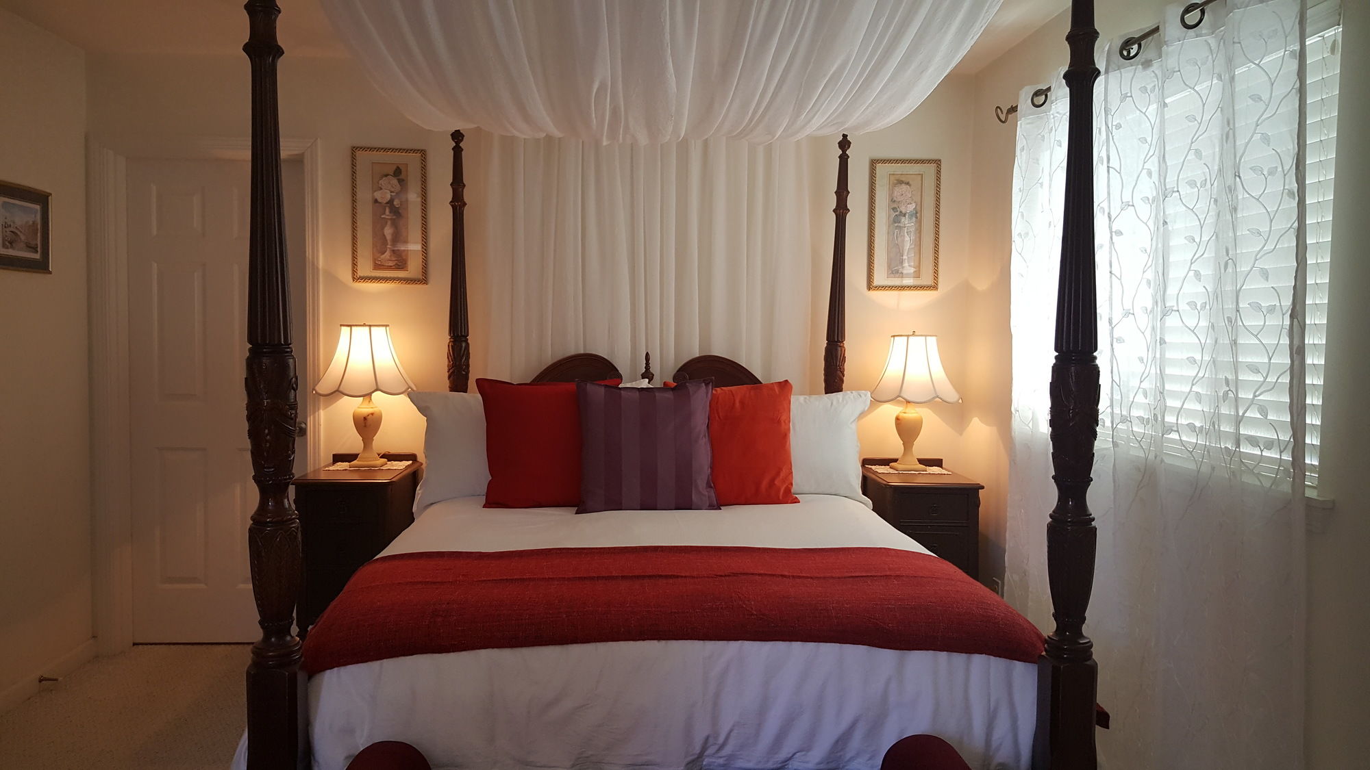 Husum's Riverside Bed And Breakfast