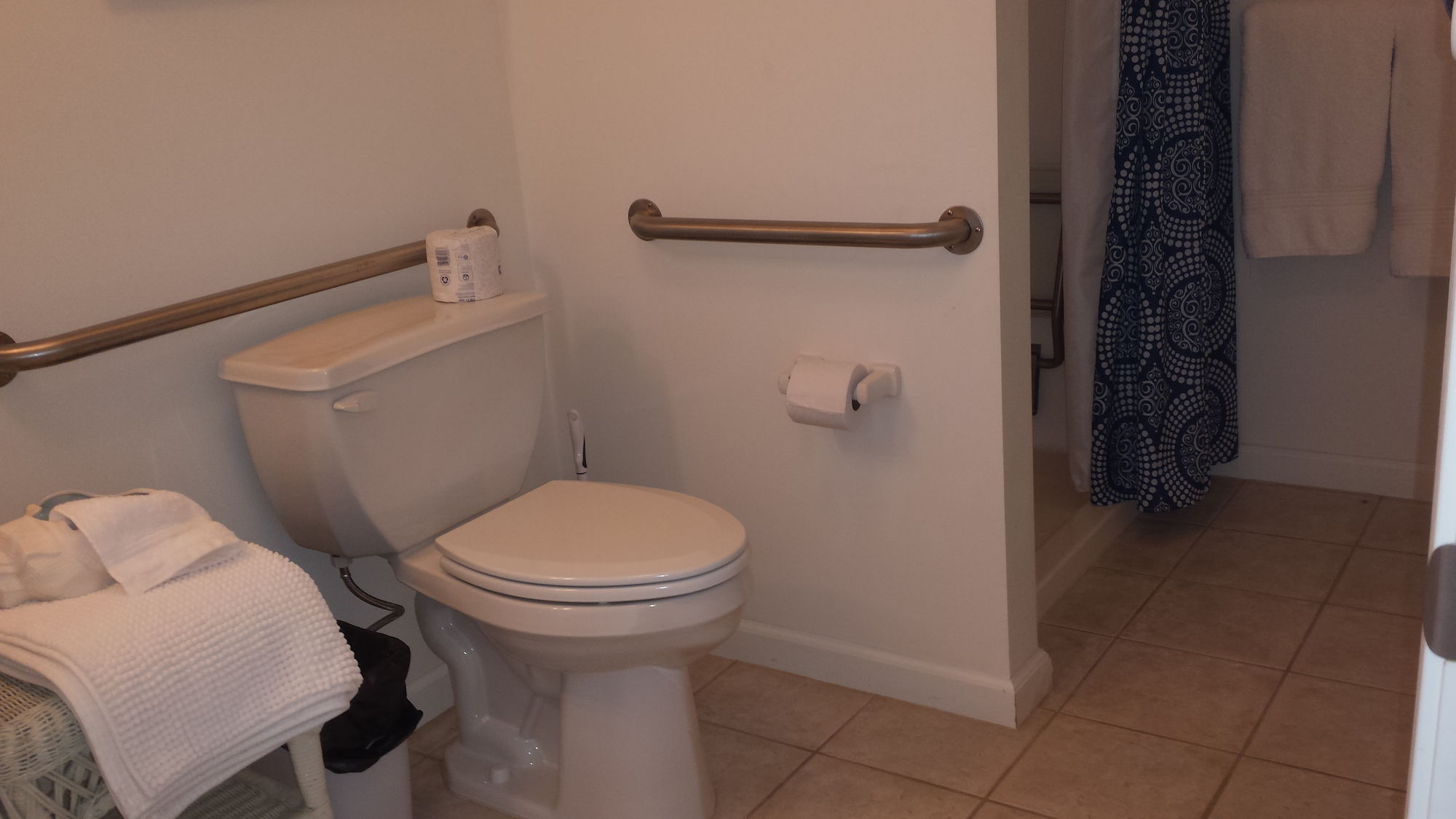 Husum's Riverside Bed And Breakfast