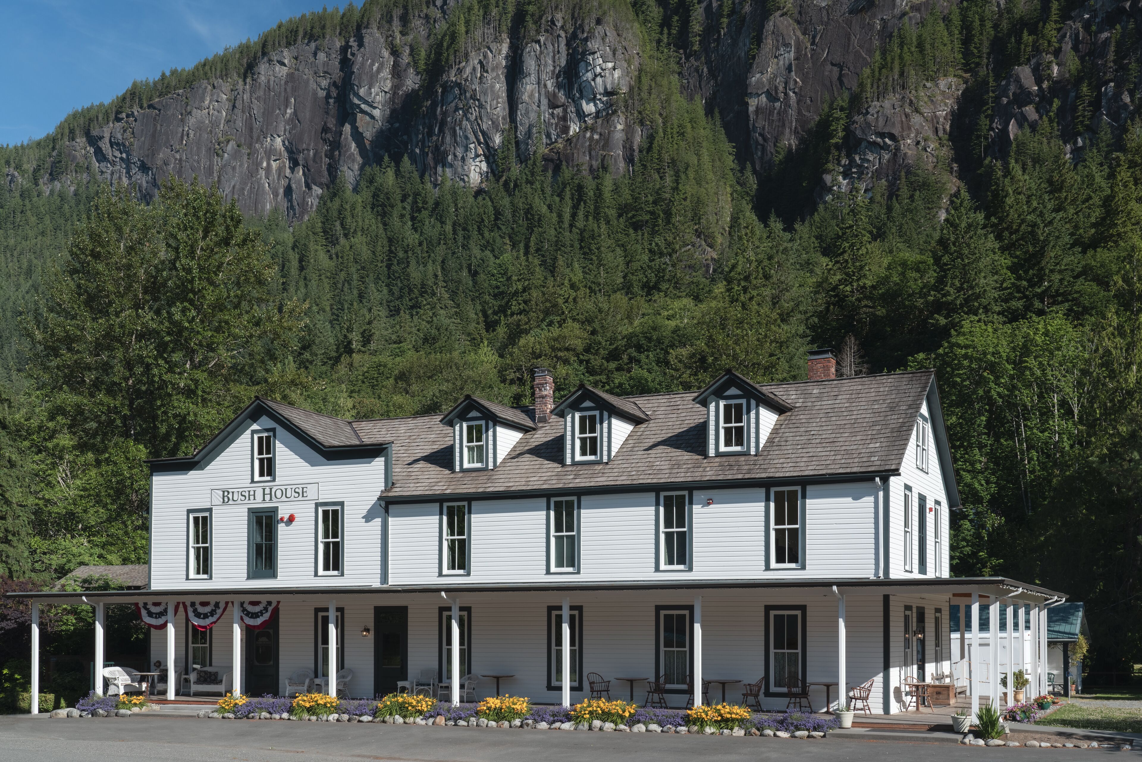 Bush House Inn