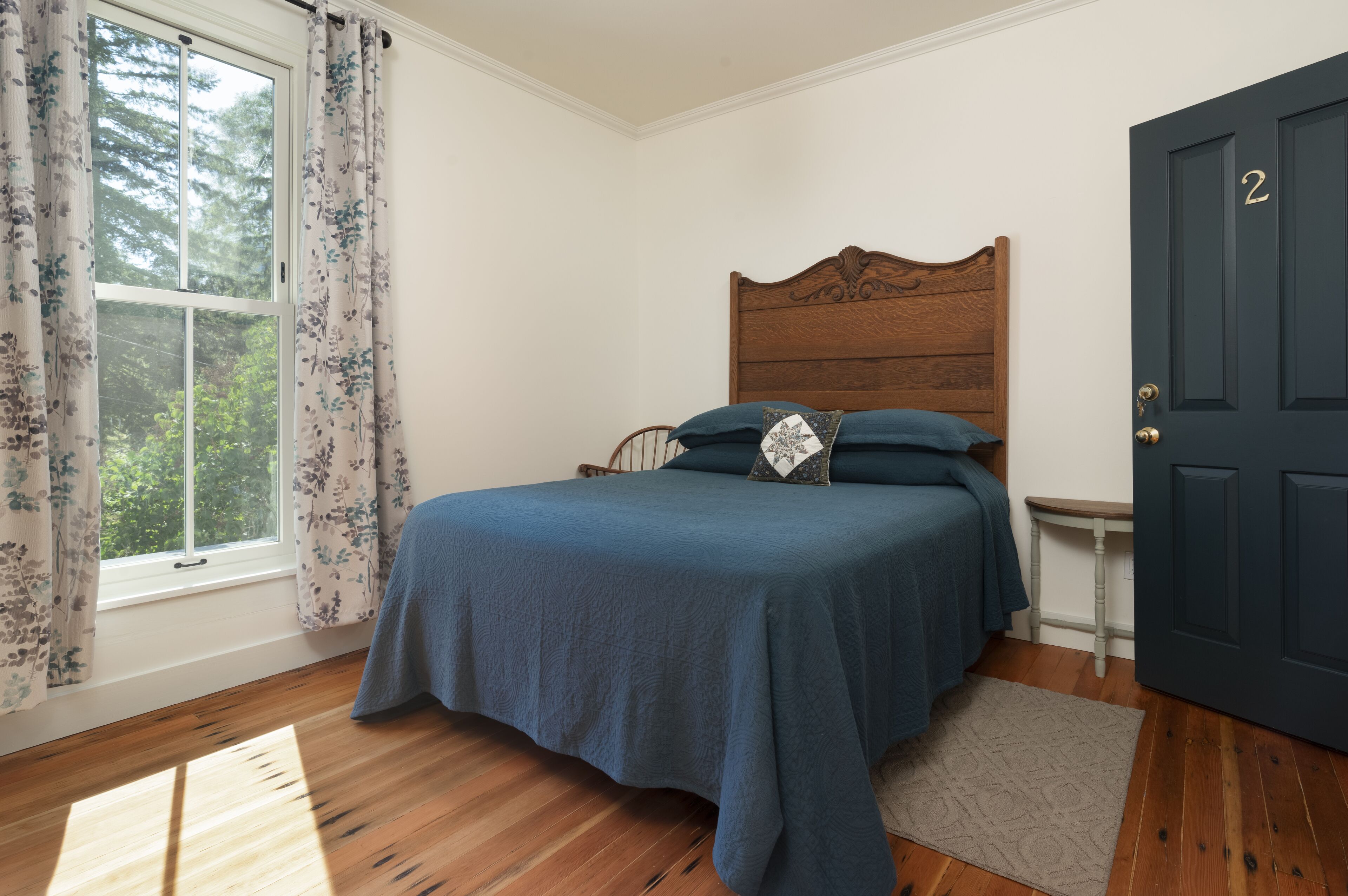Bush House Inn