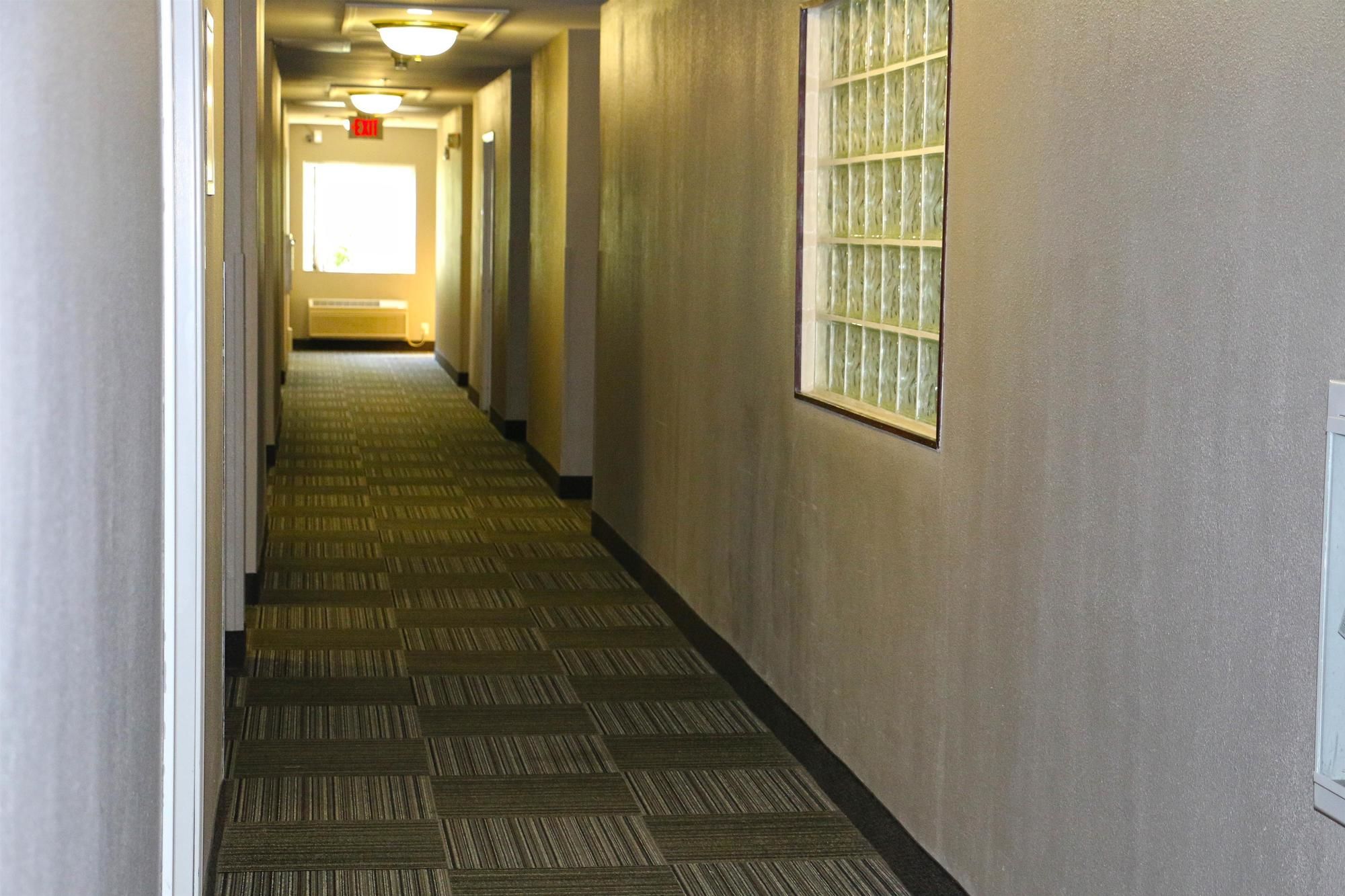GuestHouse Inn & Suites Kelso/Longview