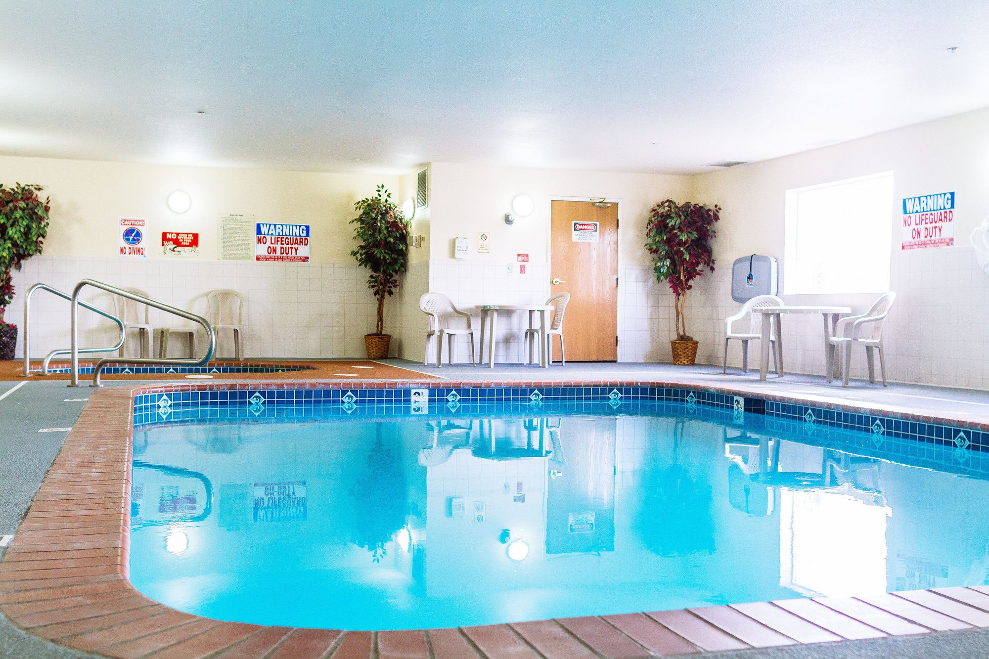 GuestHouse Inn & Suites Kelso/Longview