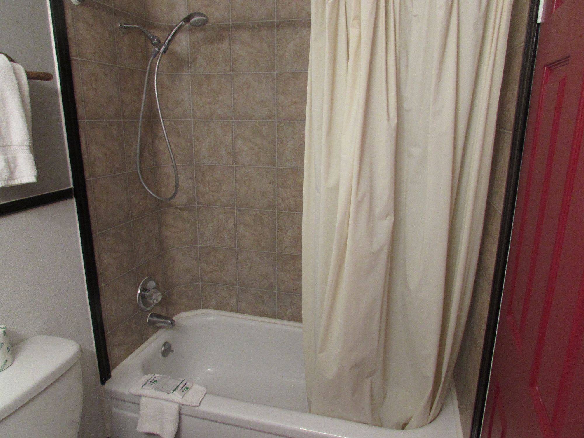 Kennewick Suites