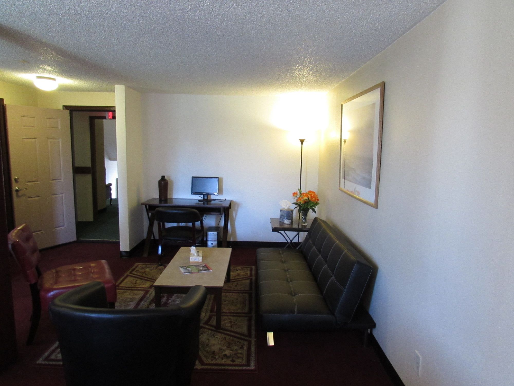 Kennewick Suites
