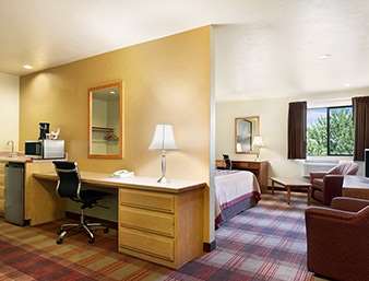 Super 8 by Wyndham Kennewick
