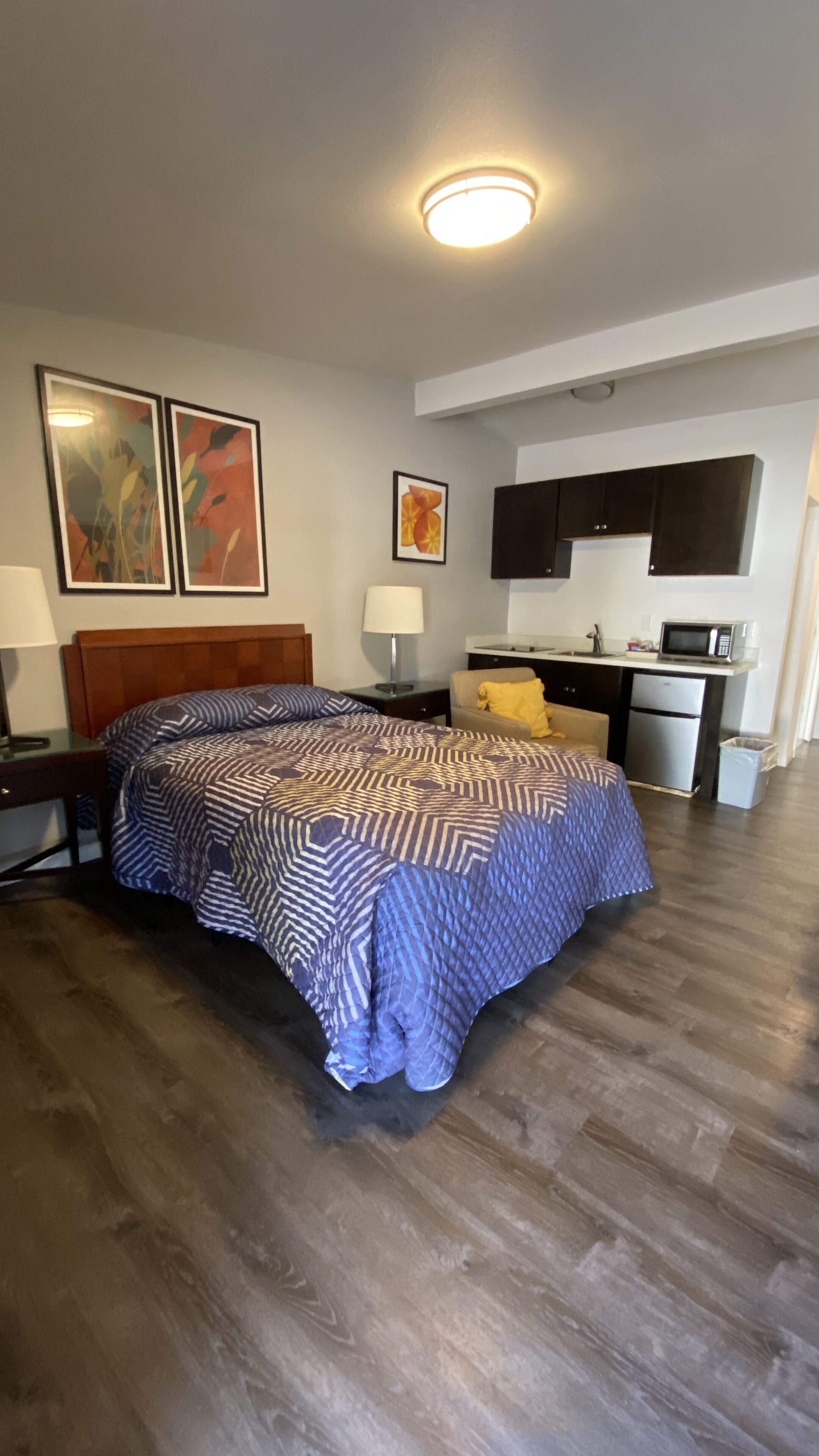 Golden Kent Motel