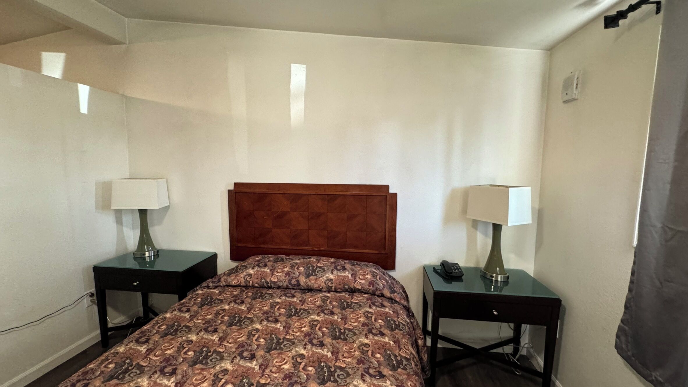 Golden Kent Motel