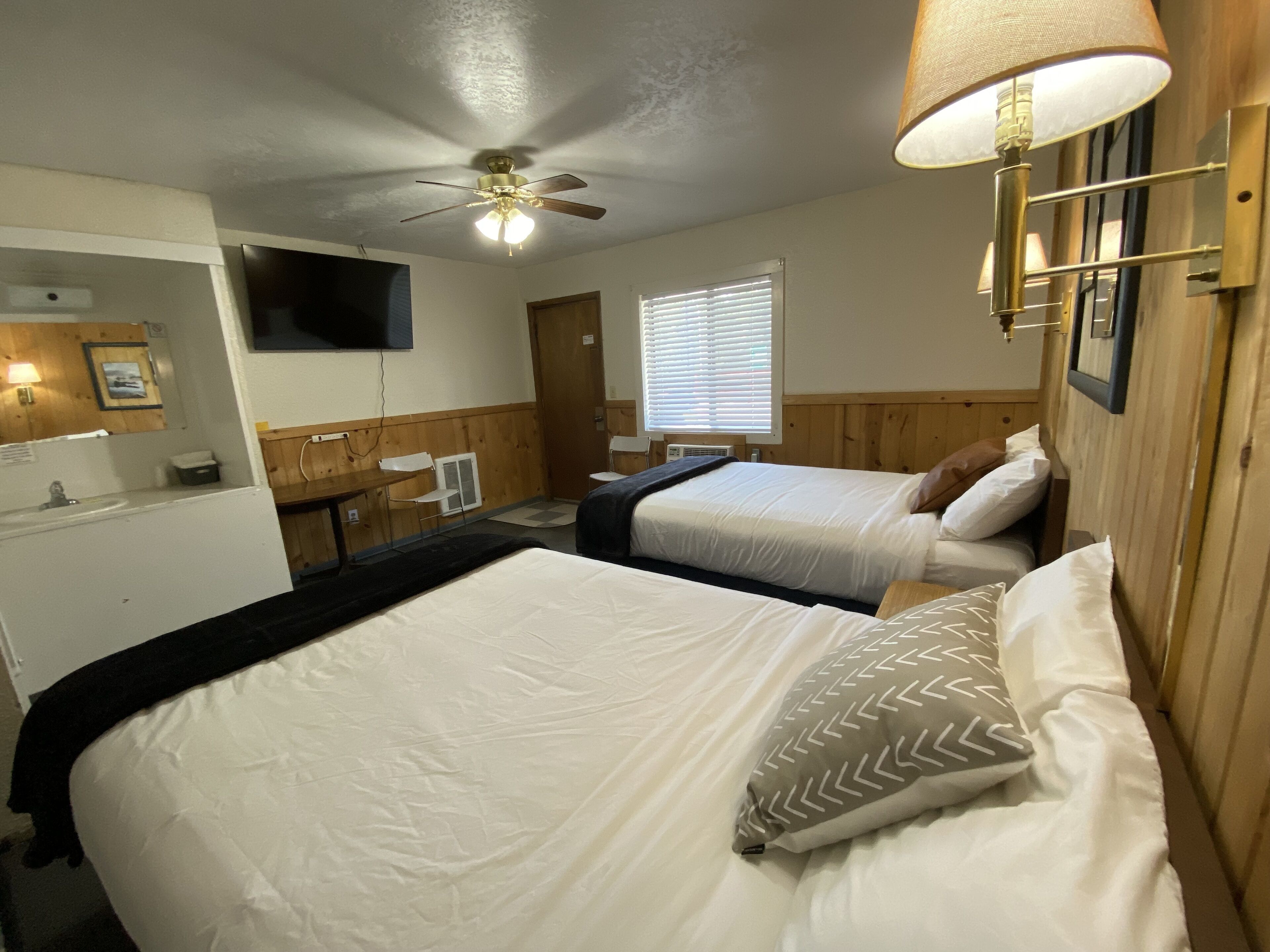 Columbia Point Resort