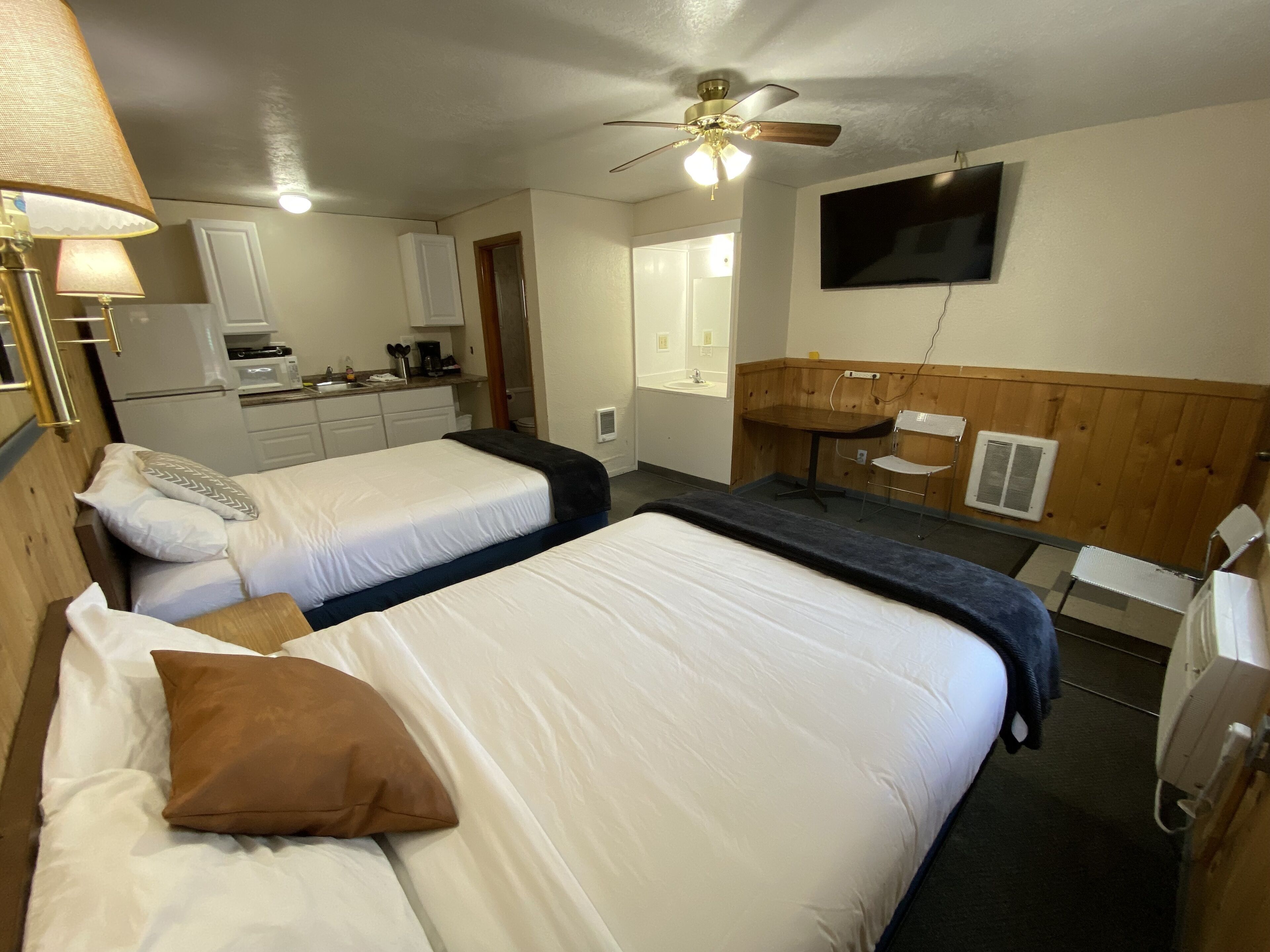 Columbia Point Resort