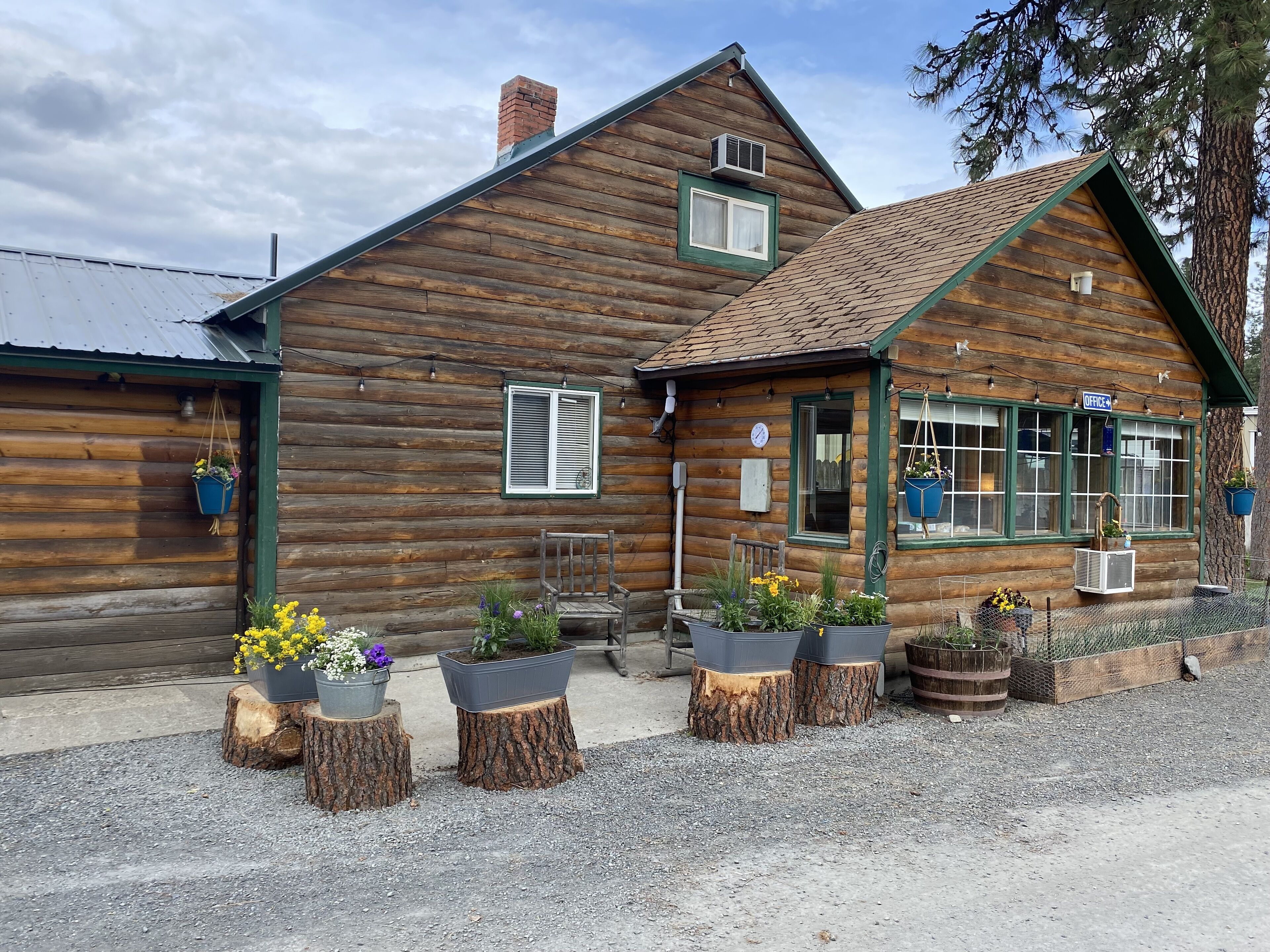 Columbia Point Resort