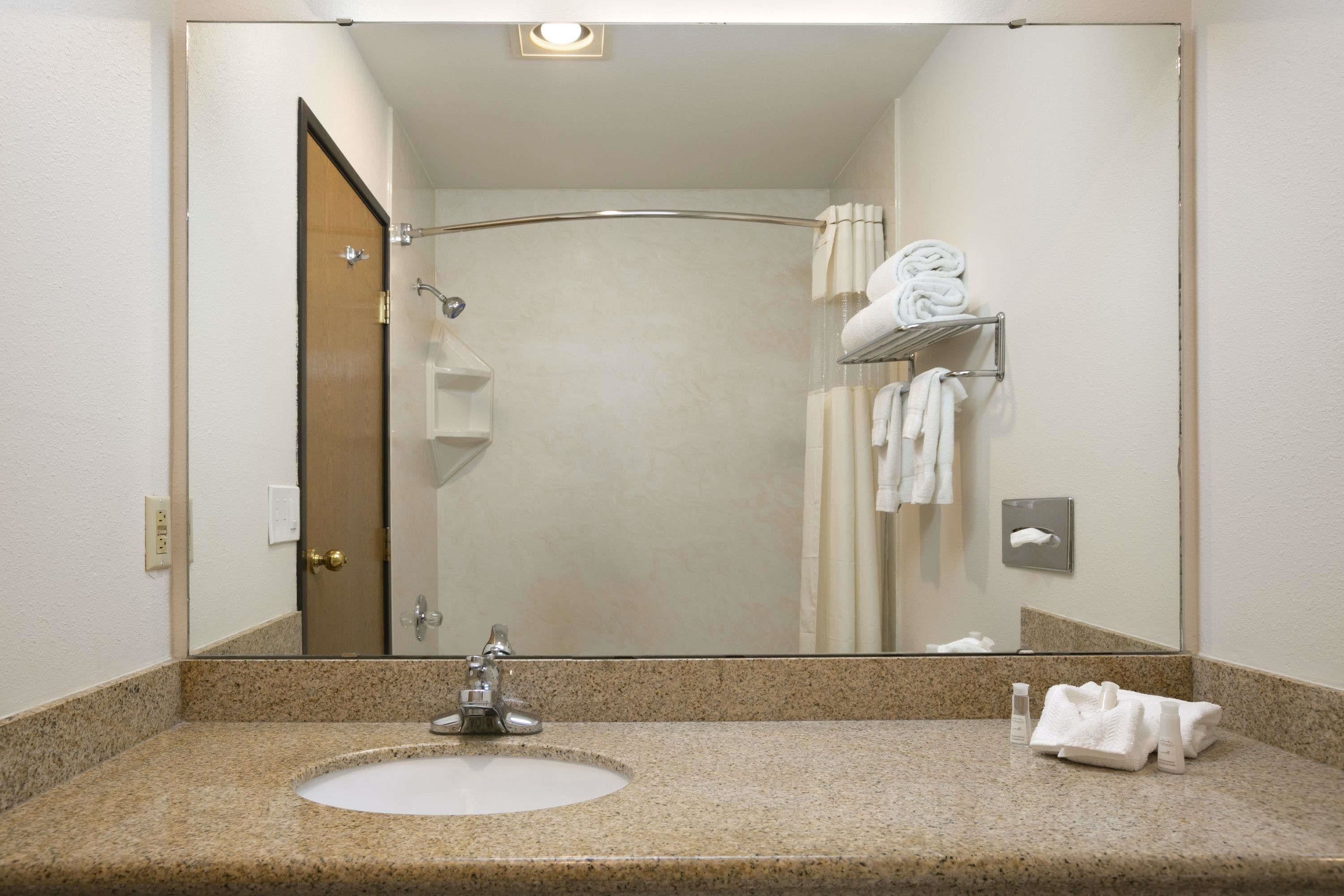 Baymont by Wyndham Seattle/Kirkland WA