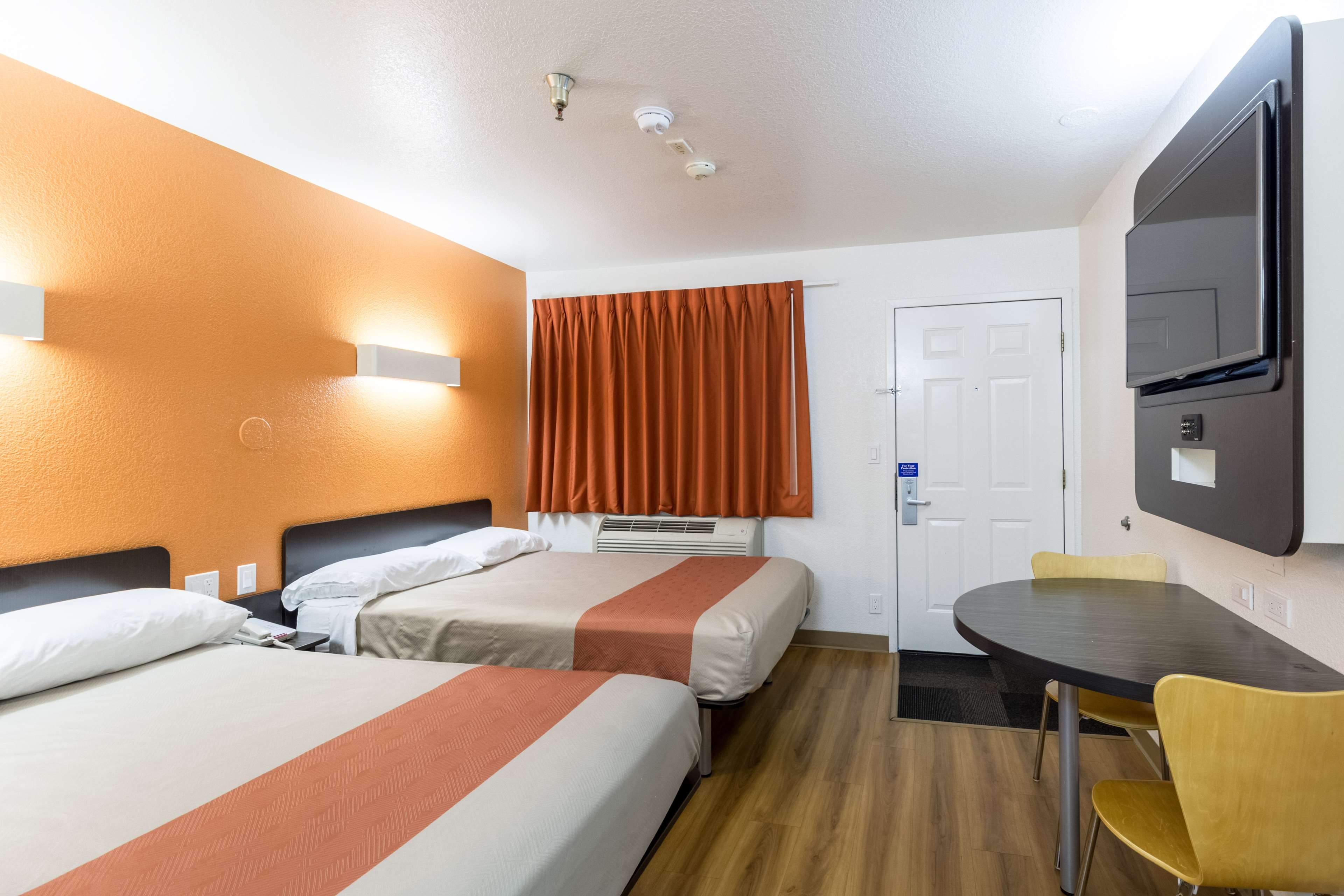 Motel 6 Seattle North - Kirkland