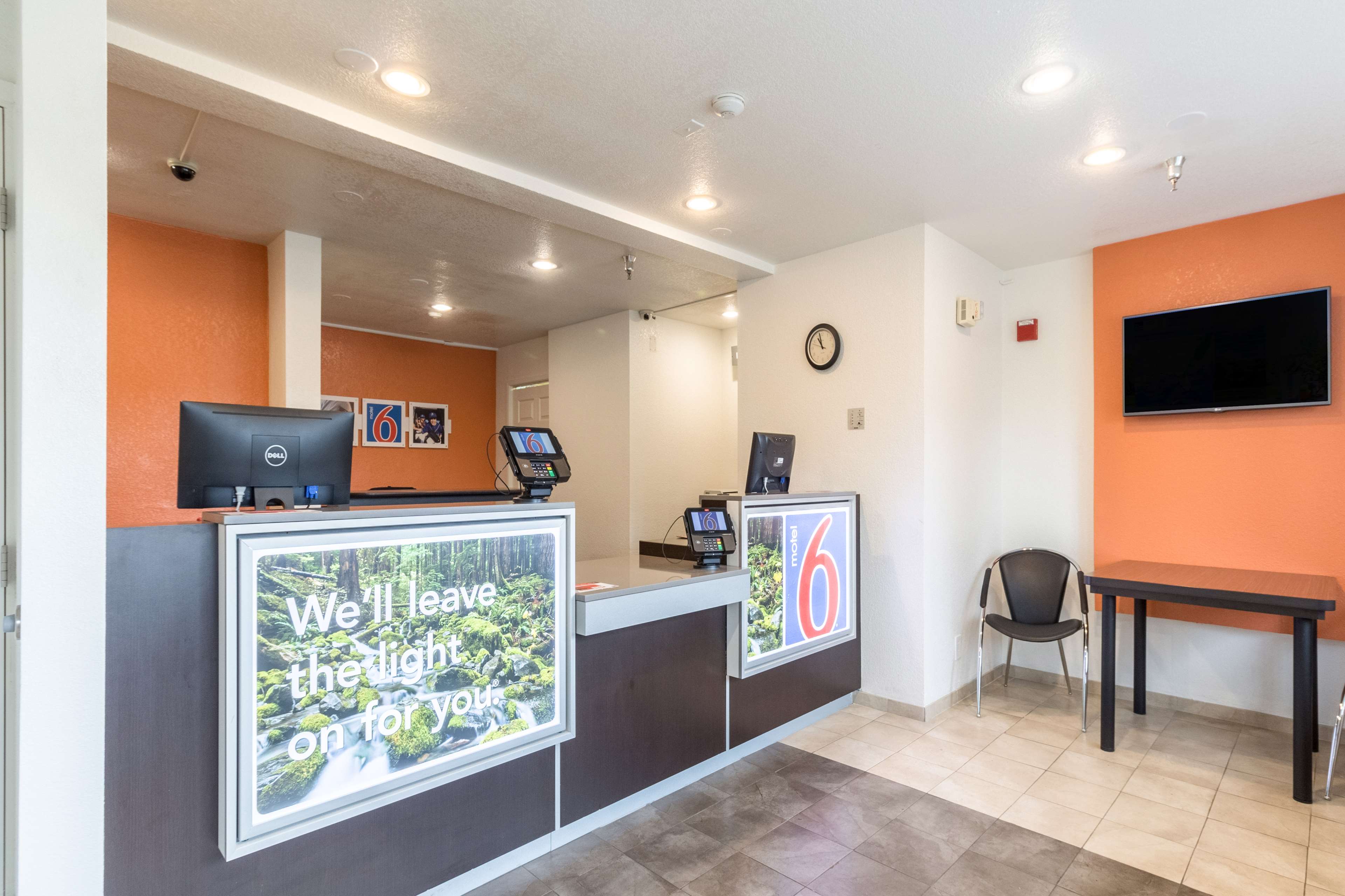 Motel 6 Seattle North - Kirkland
