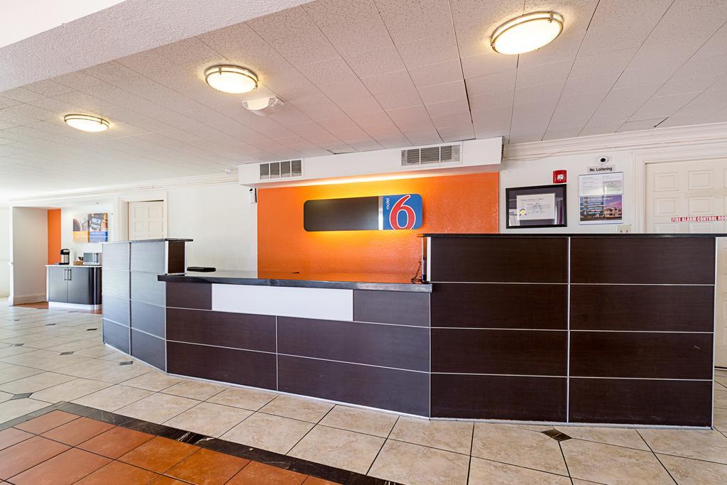 Motel 6 Seattle North - Kirkland