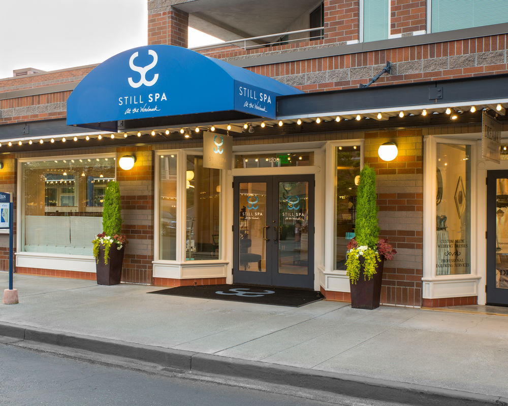 Woodmark Hotel and Still Spa