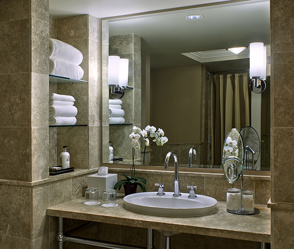Woodmark Hotel and Still Spa