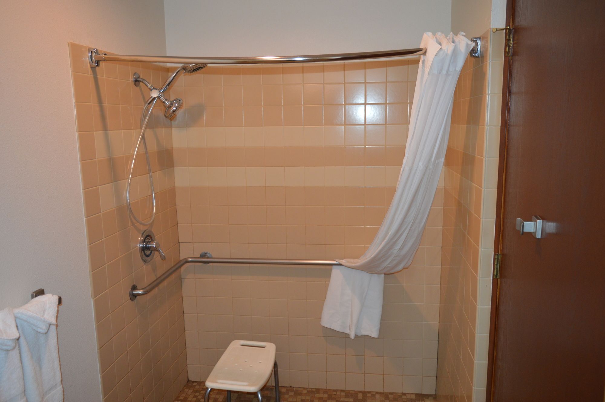 Quality Inn & Suites Lacey I-5