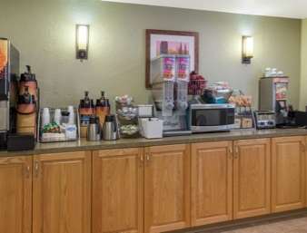 Super 8 by Wyndham Lacey Olympia Area