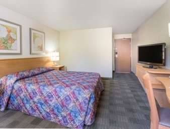 Super 8 by Wyndham Lacey Olympia Area