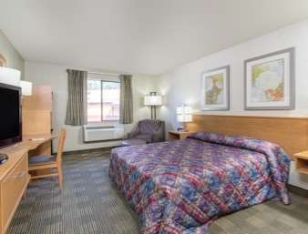 Super 8 by Wyndham Lacey Olympia Area