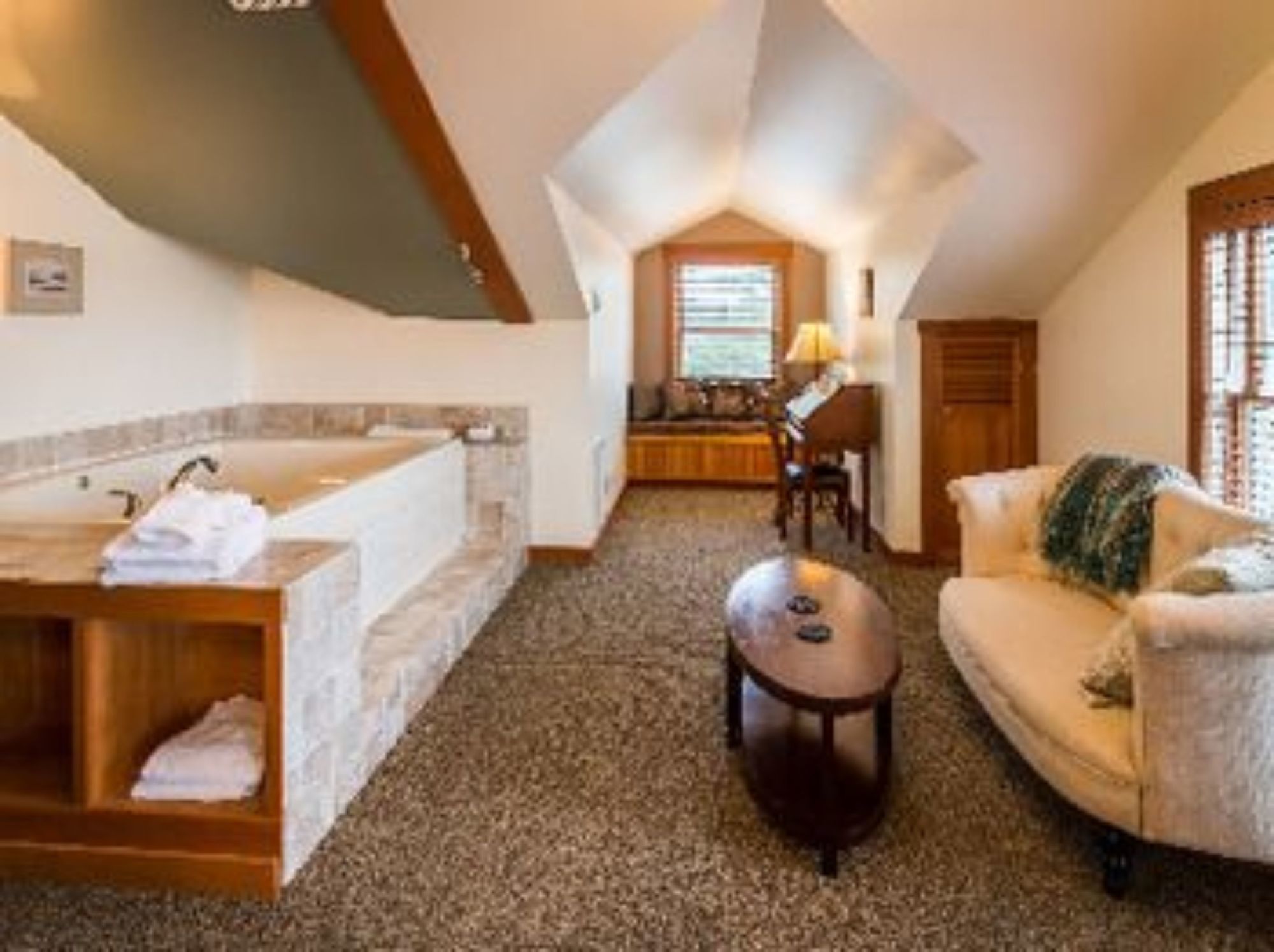 The Heron Inn & Day Spa