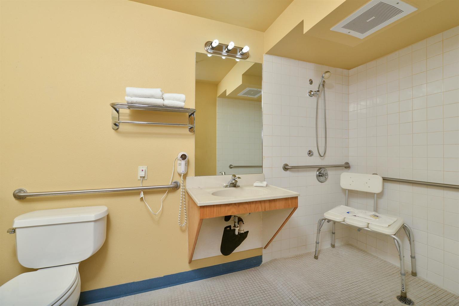 Americas Best Value Inn Lakewood Tacoma S