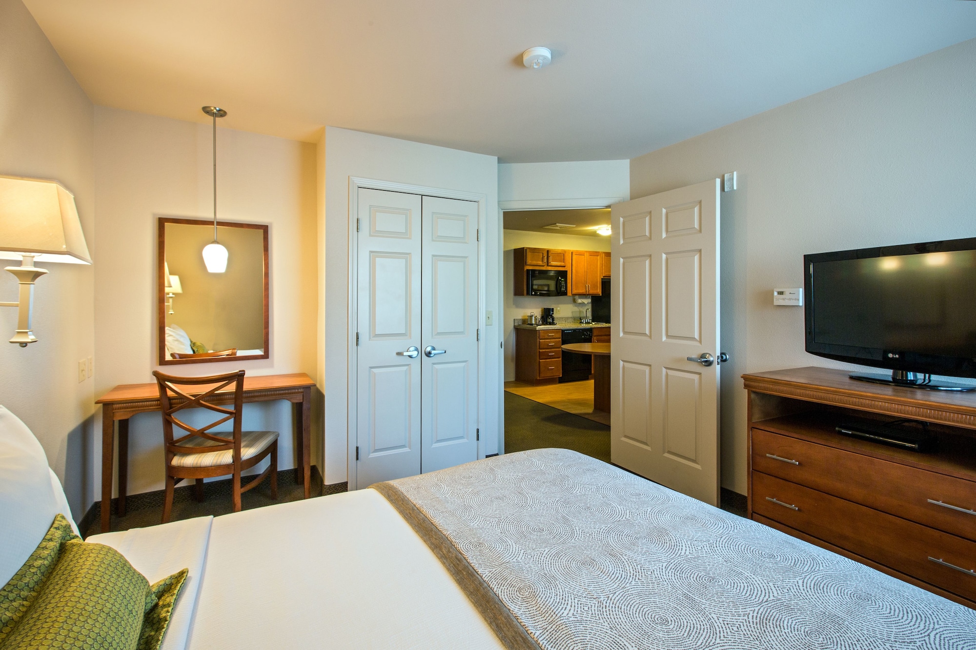 Candlewood Suites Lakewood