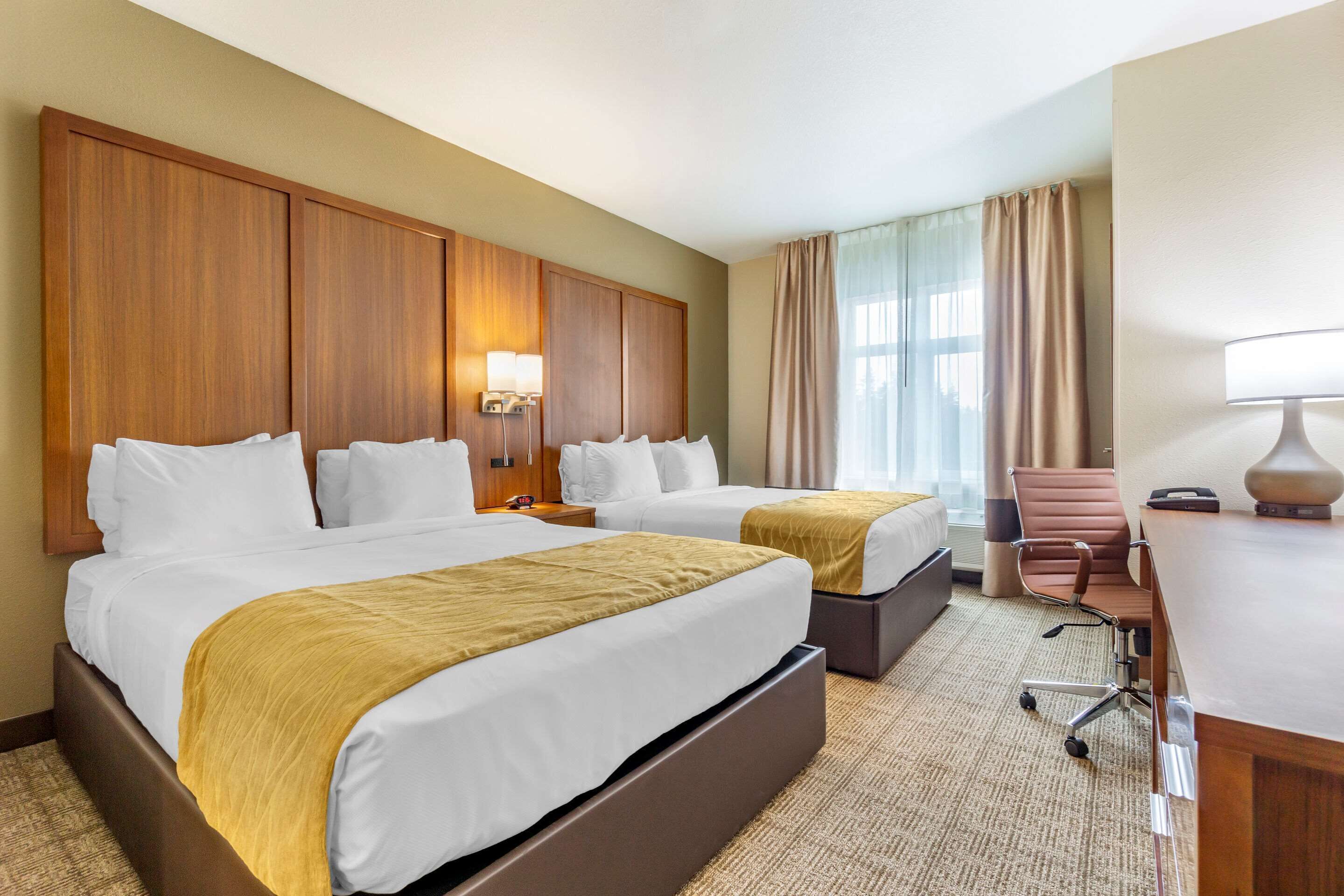 Comfort Inn & Suites Lakewood by JBLM
