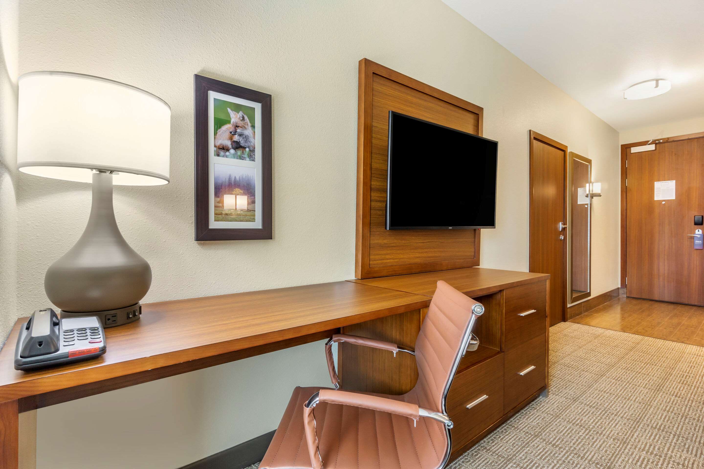 Comfort Inn & Suites Lakewood by JBLM