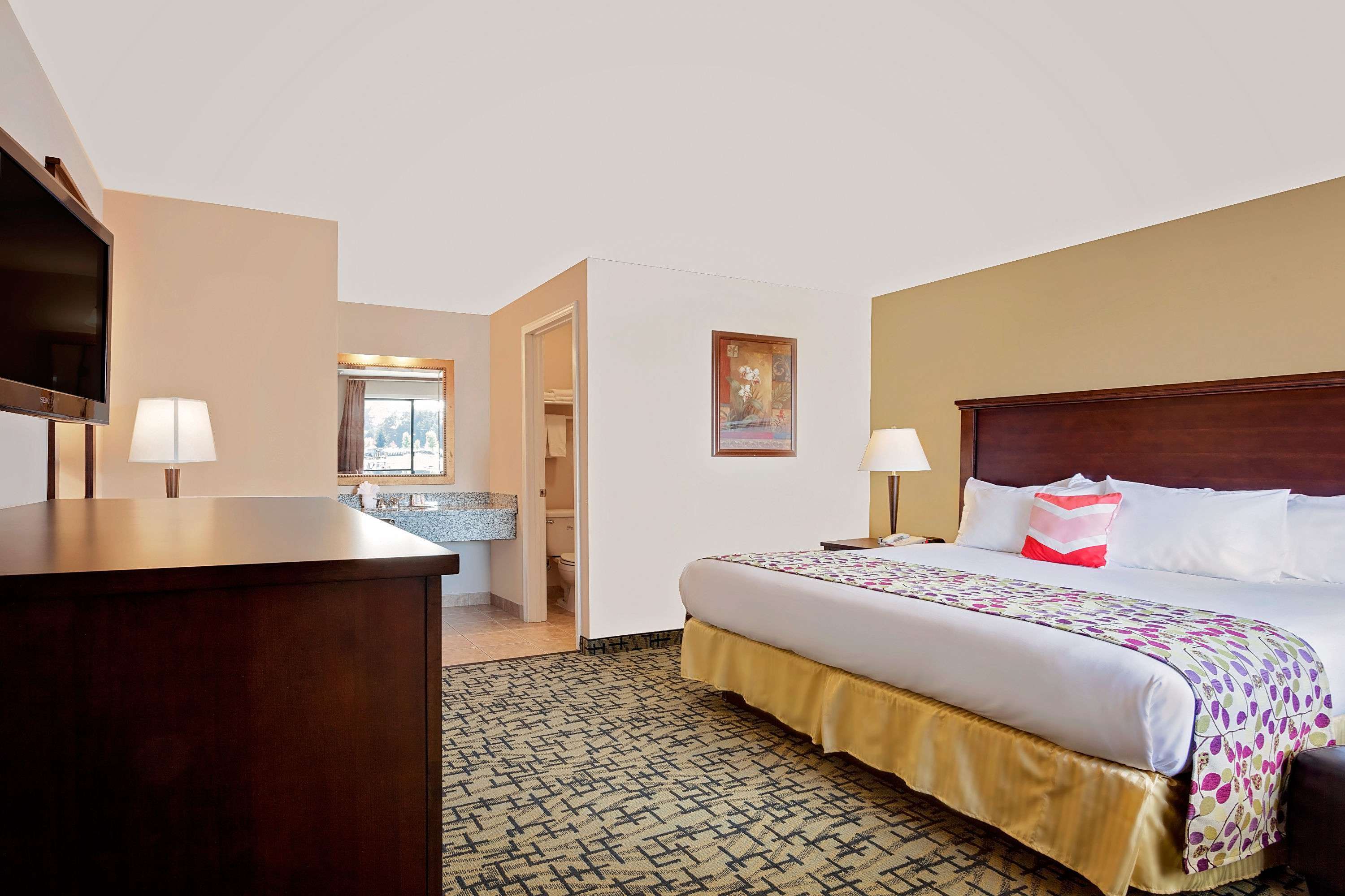 Days Inn by Wyndham Lakewood South Tacoma