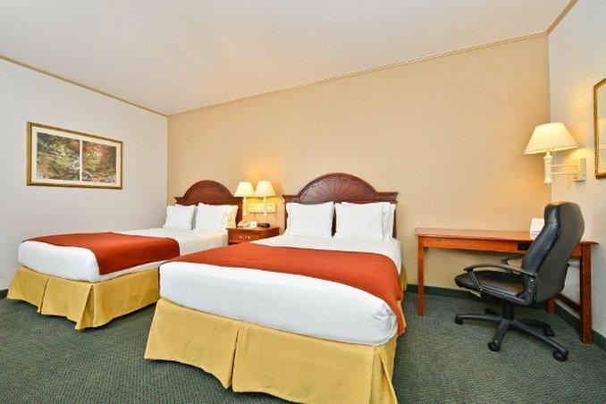 Holiday Inn Express Hotel & Suites Tacoma South - Lakewood