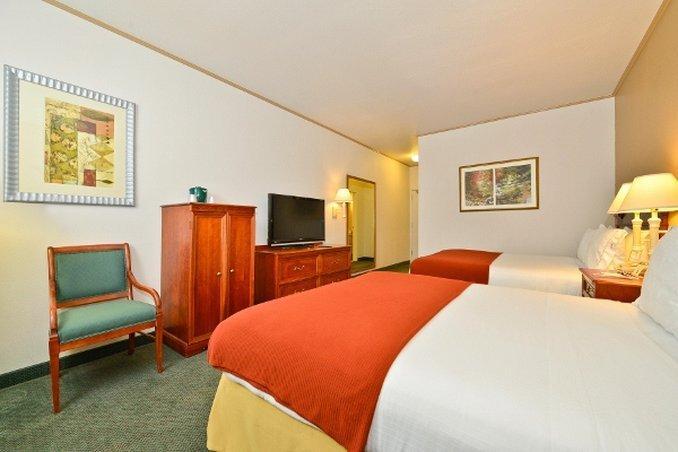 Holiday Inn Express Hotel & Suites Tacoma South - Lakewood