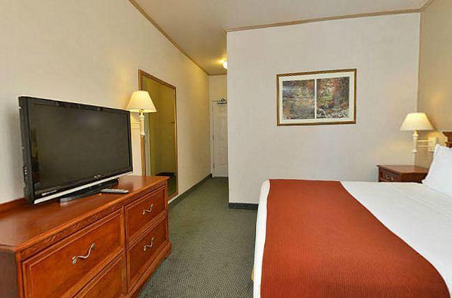 Holiday Inn Express Hotel & Suites Tacoma South - Lakewood