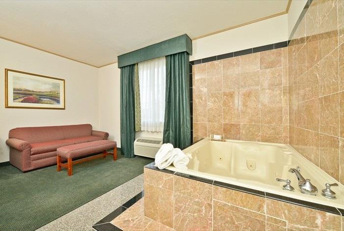 Holiday Inn Express Hotel & Suites Tacoma South - Lakewood