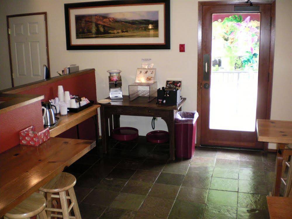Blackbird Lodge