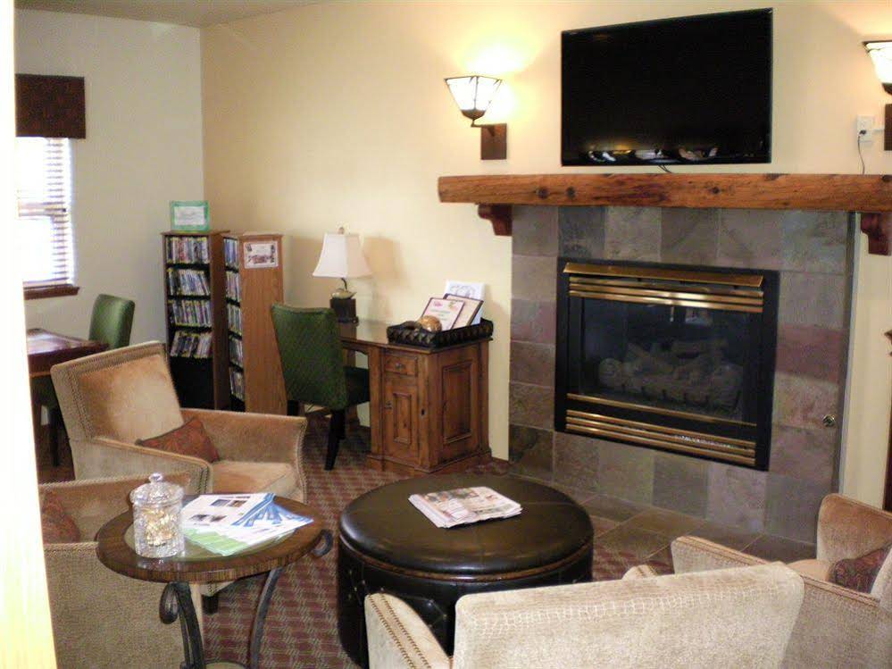 Blackbird Lodge