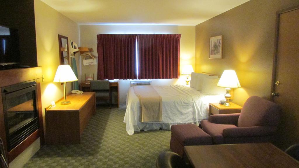 Howard Johnson by Wyndham Leavenworth